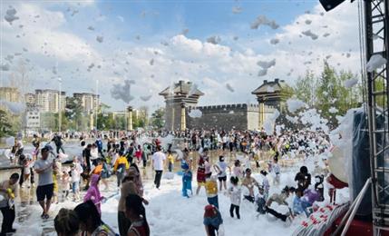 “缤纷五一、欢乐爨乡”陆良旅游喜迎高峰