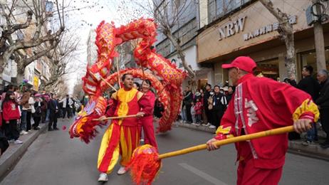 云南陆良:正月十六元宵狂欢
