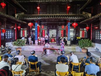 到“庭院小剧场”感受陆良文化吧！