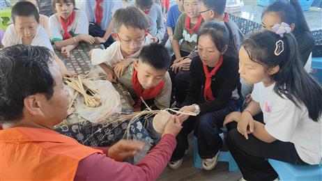 走进陆良，探寻非遗魅力：2024年“文化和自然遗产日”活动引领校园新风尚
